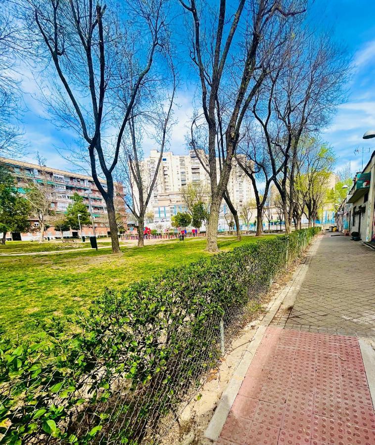 Madrid Loft Duplex Apartment ภายนอก รูปภาพ